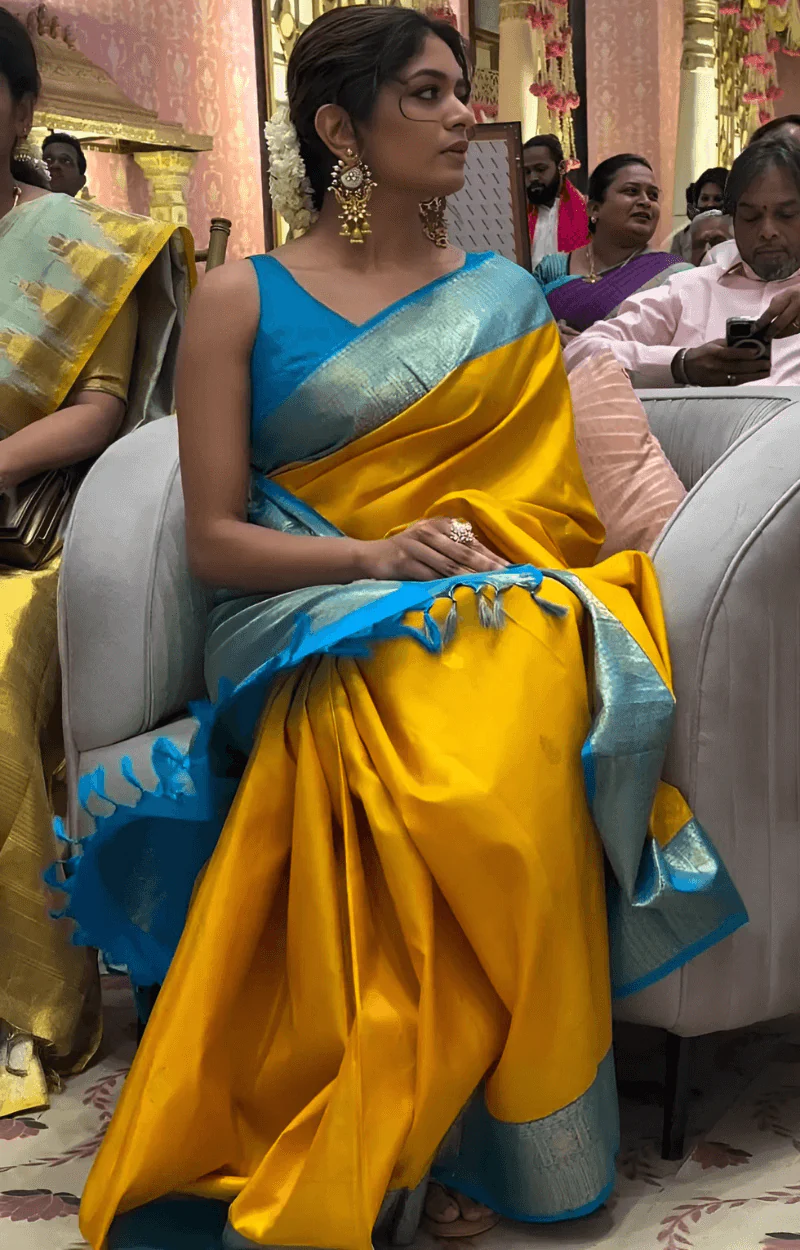 Flameboyant Yellow Soft Silk Saree With Eclat Blouse Piece - Image 5