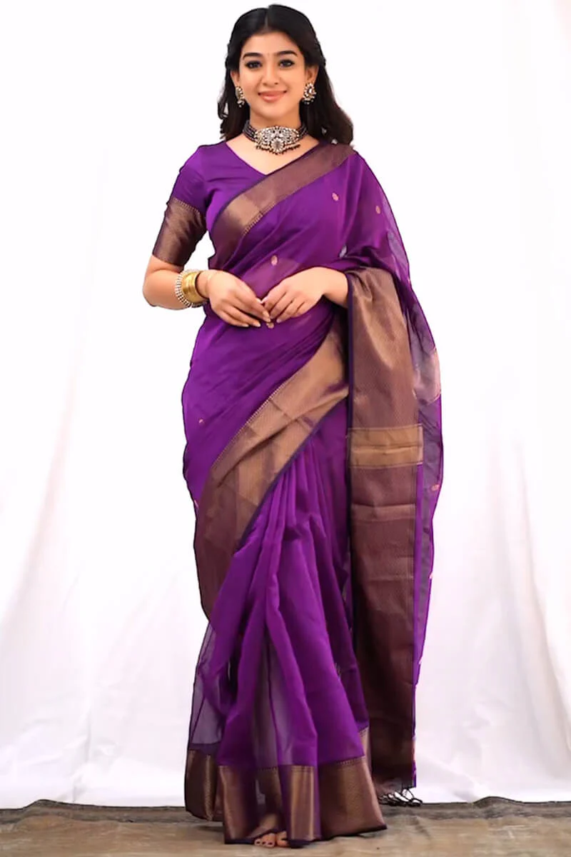 Flattering Magenta Cotton Silk Saree With Innovative Blouse Piece - Image 4