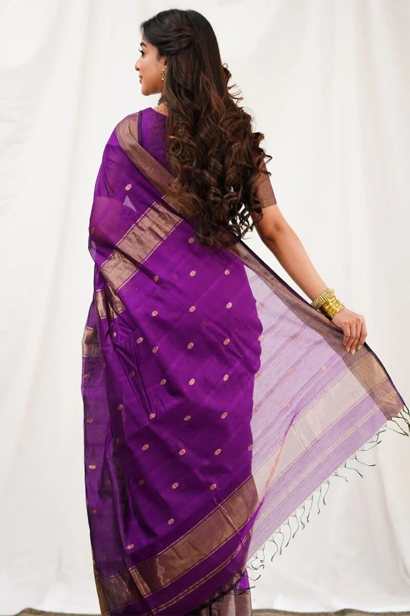Flattering Magenta Cotton Silk Saree With Innovative Blouse Piece - Image 5