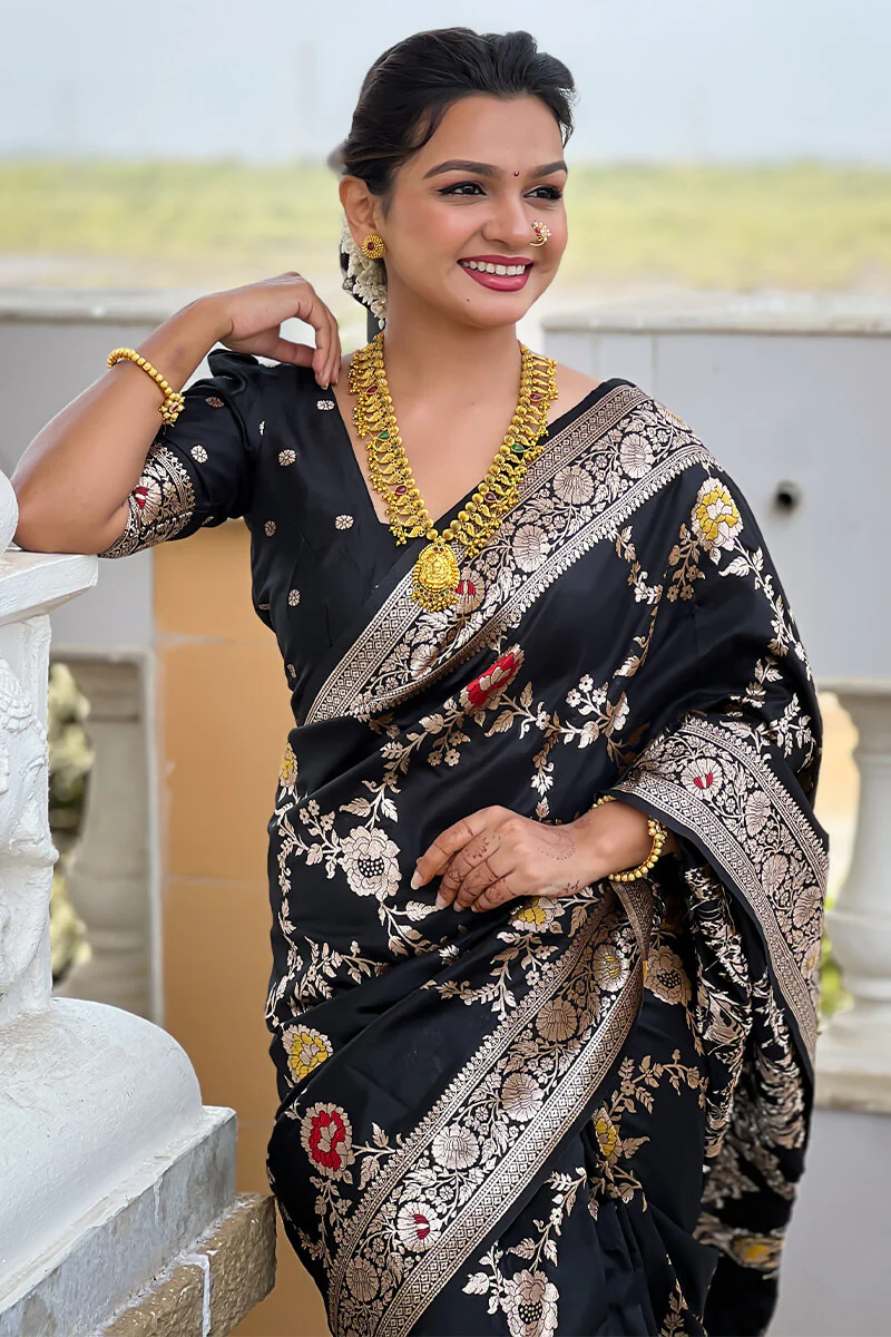 Flaunt Black Soft Banarasi Silk Saree With Outstanding Blouse Piece - Image 3