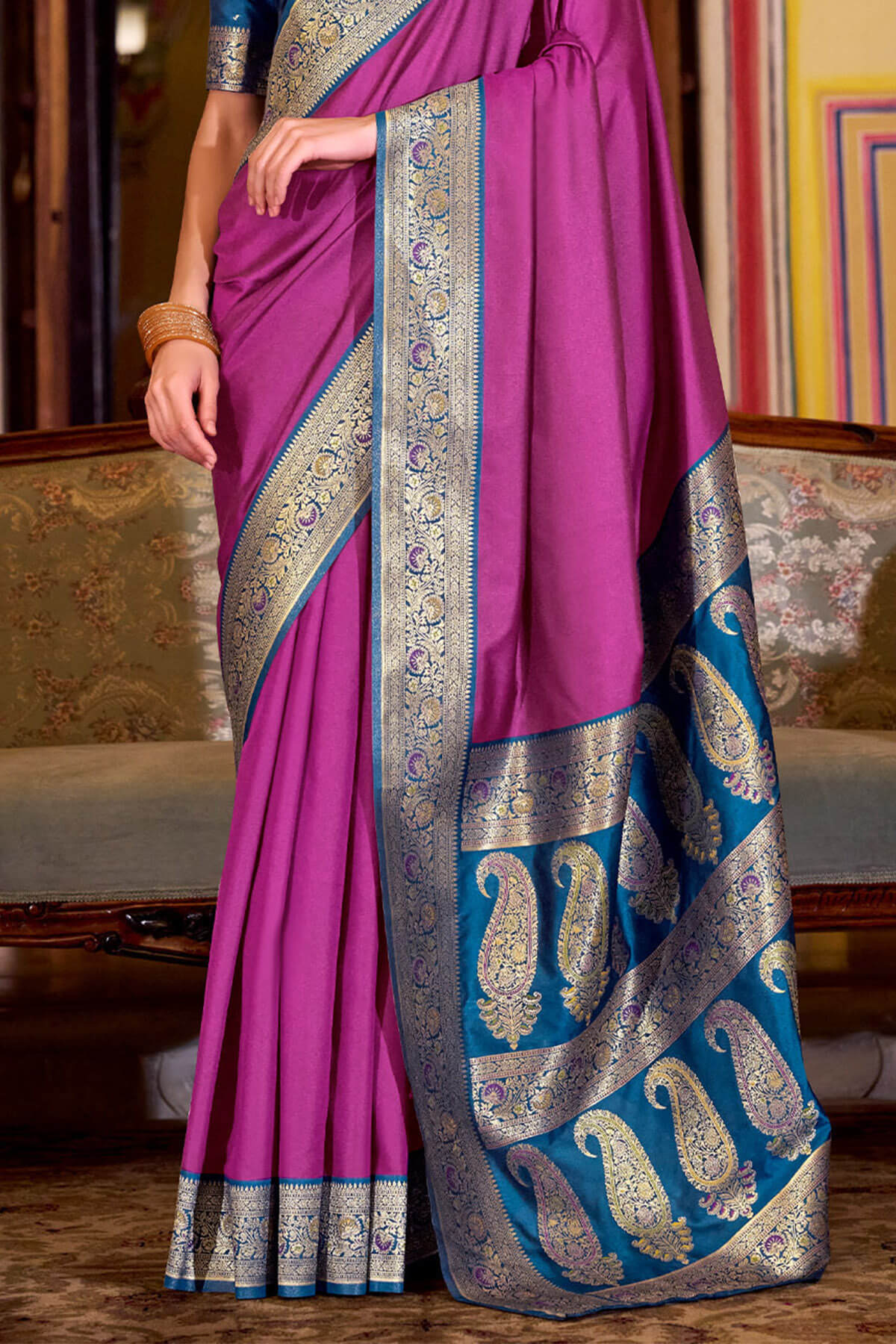 Flaunt Dark Pink Soft Banarasi Silk Saree With Exemplary Blouse Piece - Image 3