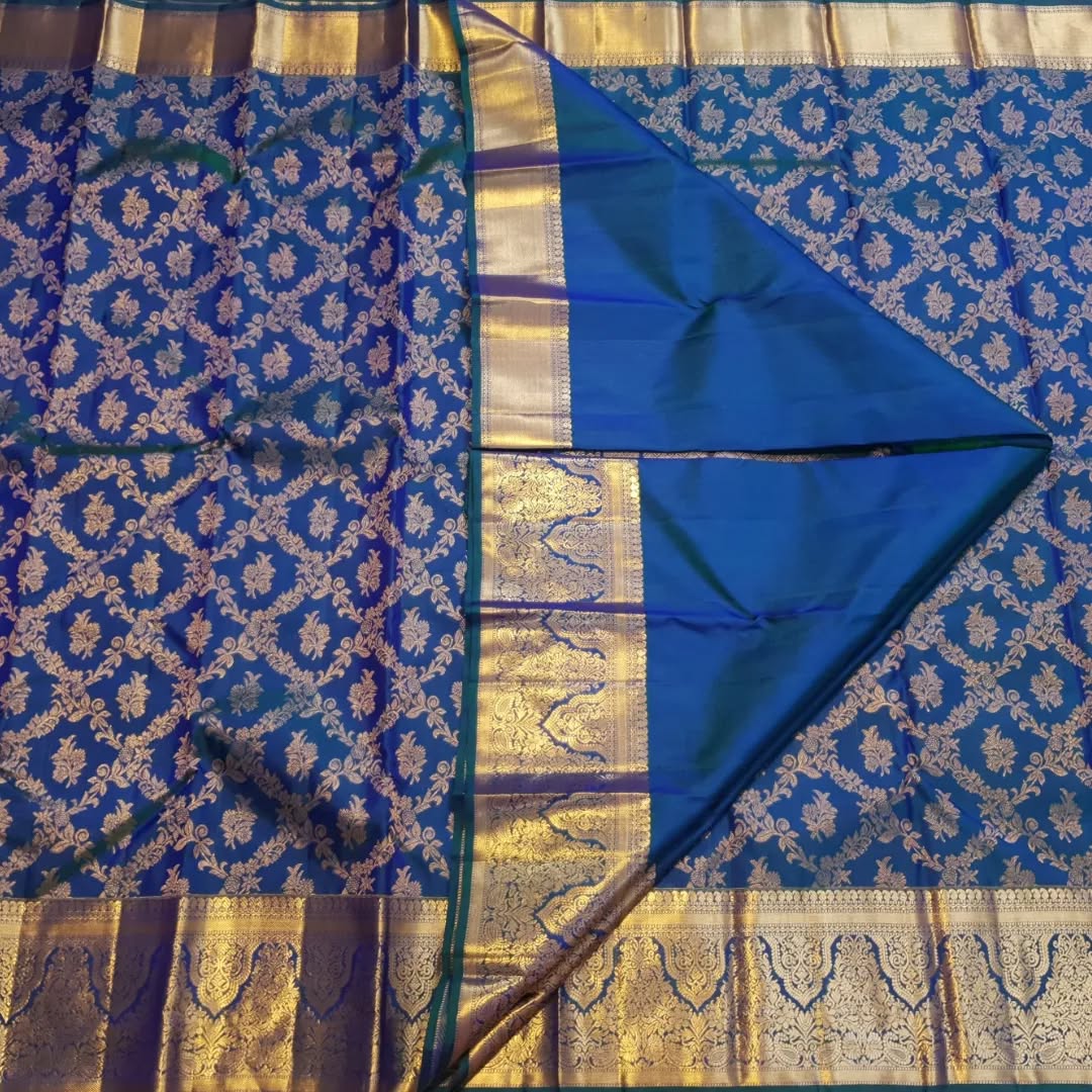 Forbearance Royal Blue Soft Banarasi Silk Saree With Desultory Blouse Piece - Image 8