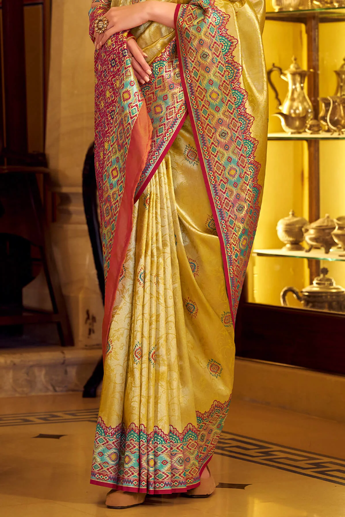 Fragrant Yellow Tissue Patola Silk Saree with Trendy Blouse Piece - Image 5
