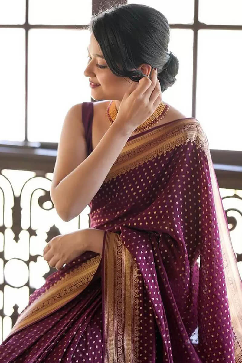 Girlish Purple Soft Silk Saree With Pulsating Blouse Piece - Image 4