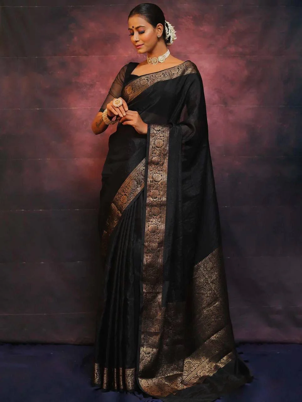 Gleaming Black Soft Silk Saree With Designer Blouse Piece - Image 4