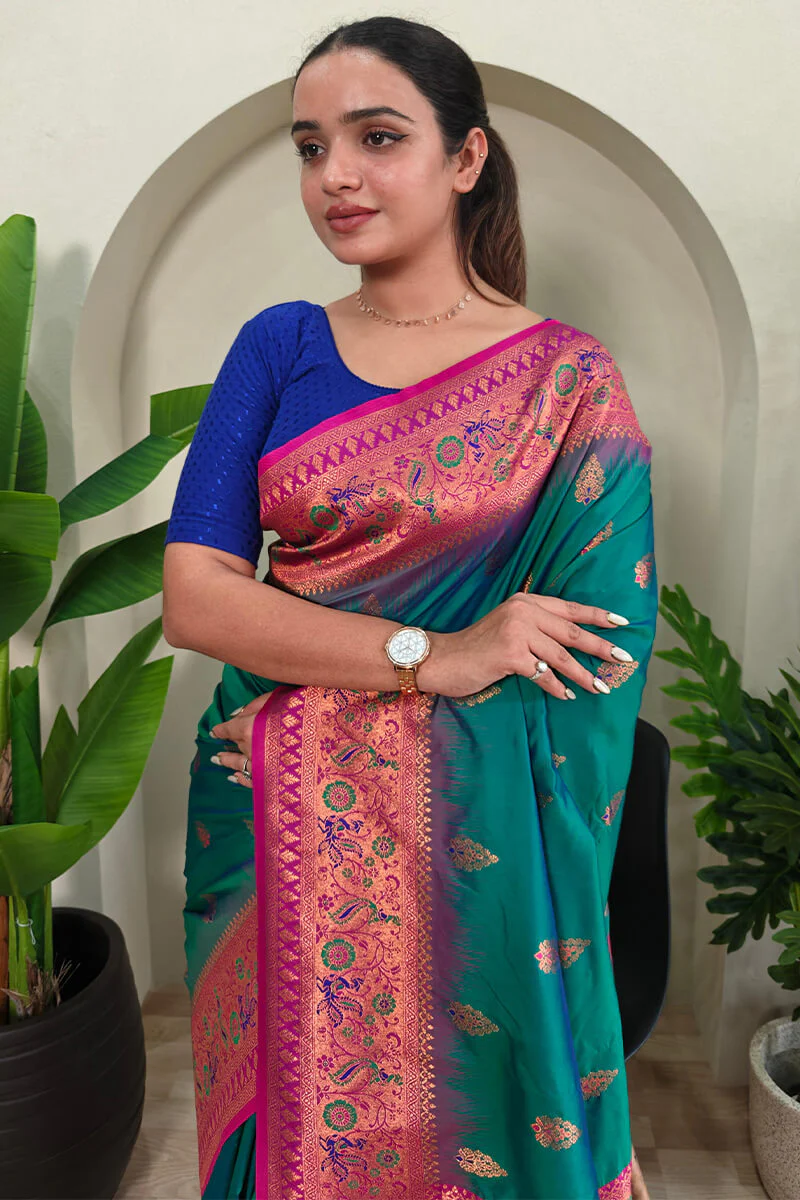 Gleaming Rama Soft Banarasi Silk Saree With Sumptuous Blouse Piece - Image 2