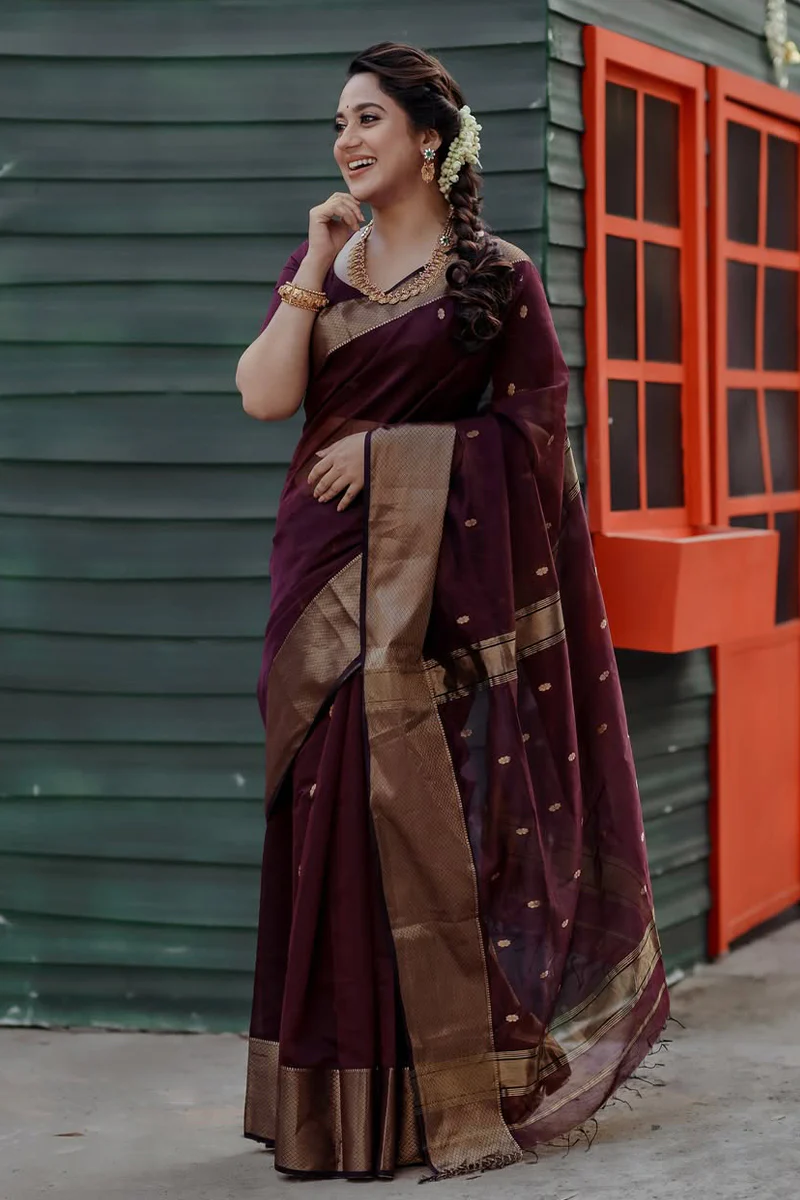 Gleaming Wine Cotton Silk Saree With Serendipity Blouse Piece - Image 3