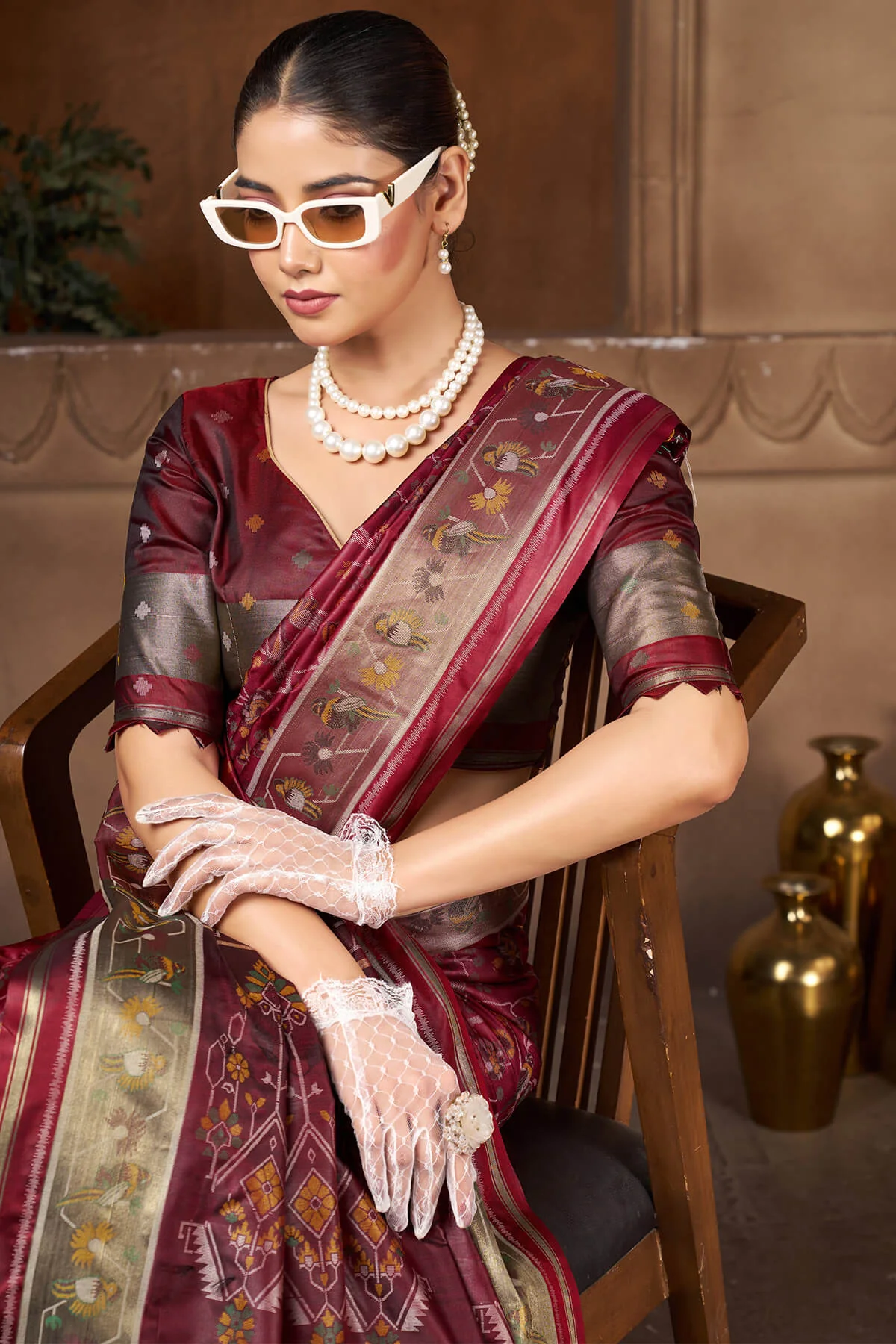 Glittering Maroon Paithani Silk Saree With Murmurous Blouse Piece - Image 2