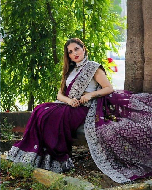 Glorious Purple Soft Banarasi Silk Saree With Glowing Blouse Piece - Image 3