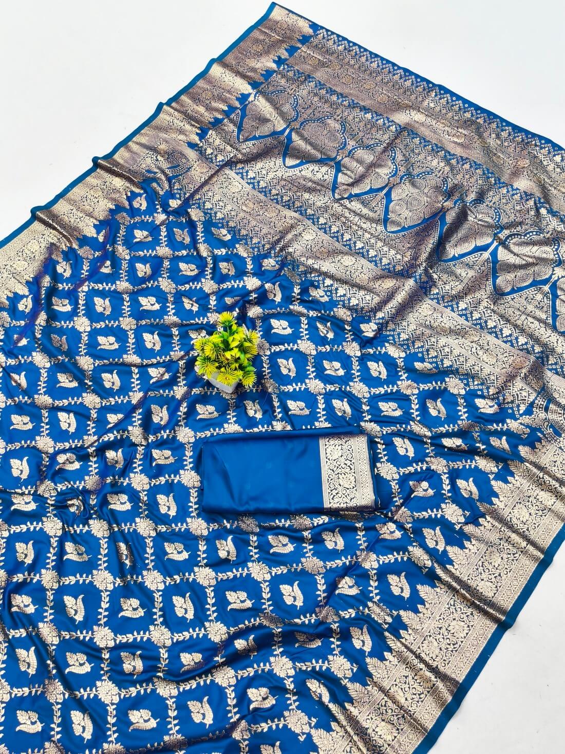 Glowing Blue Pure Zari Weaving Banarasi Silk Saree With Prominent Blouse Piece - Image 3