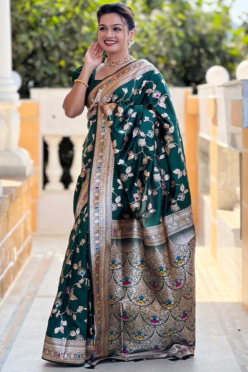 Glowing Dark Green Soft Banarasi Silk Saree With Radiant Blouse Piece - Image 5