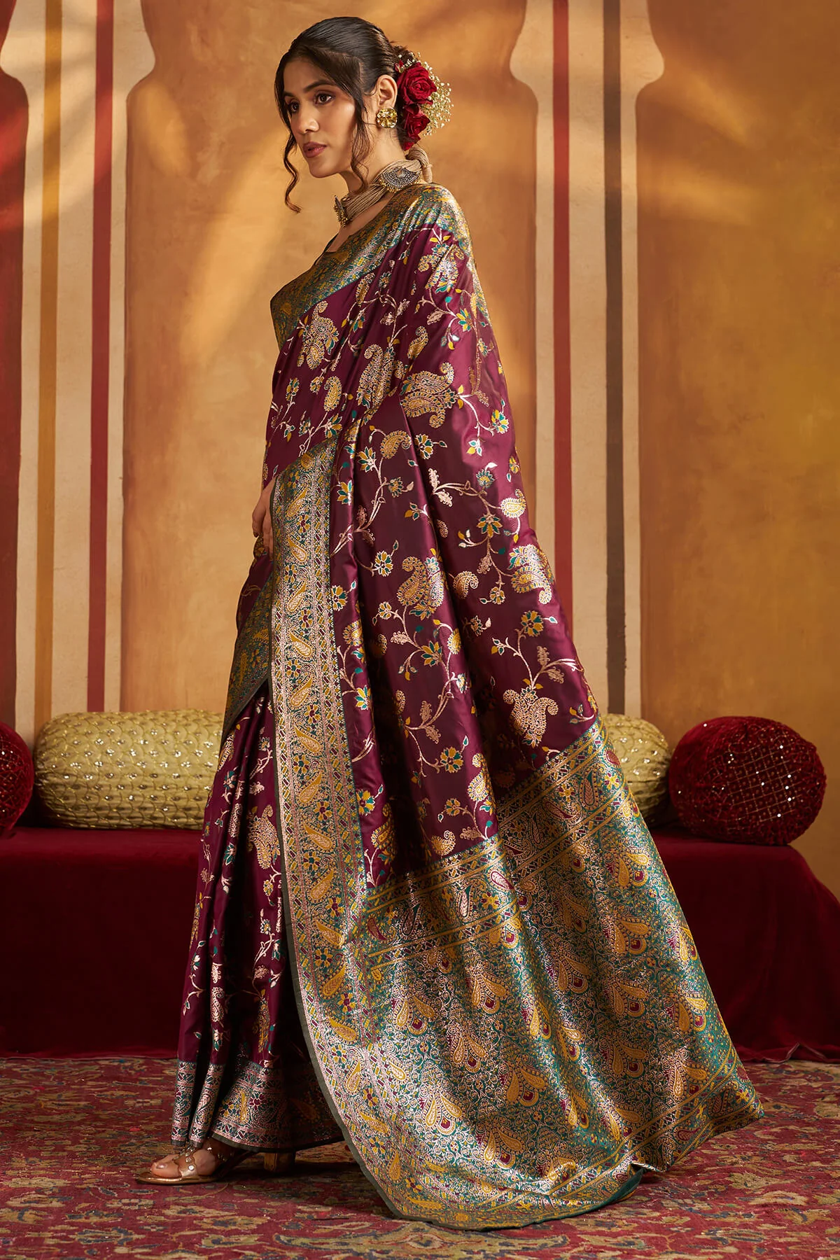 Glowing Purple Pure Zari Weaving Banarasi Silk Saree With Designer Blouse Piece - Image 3