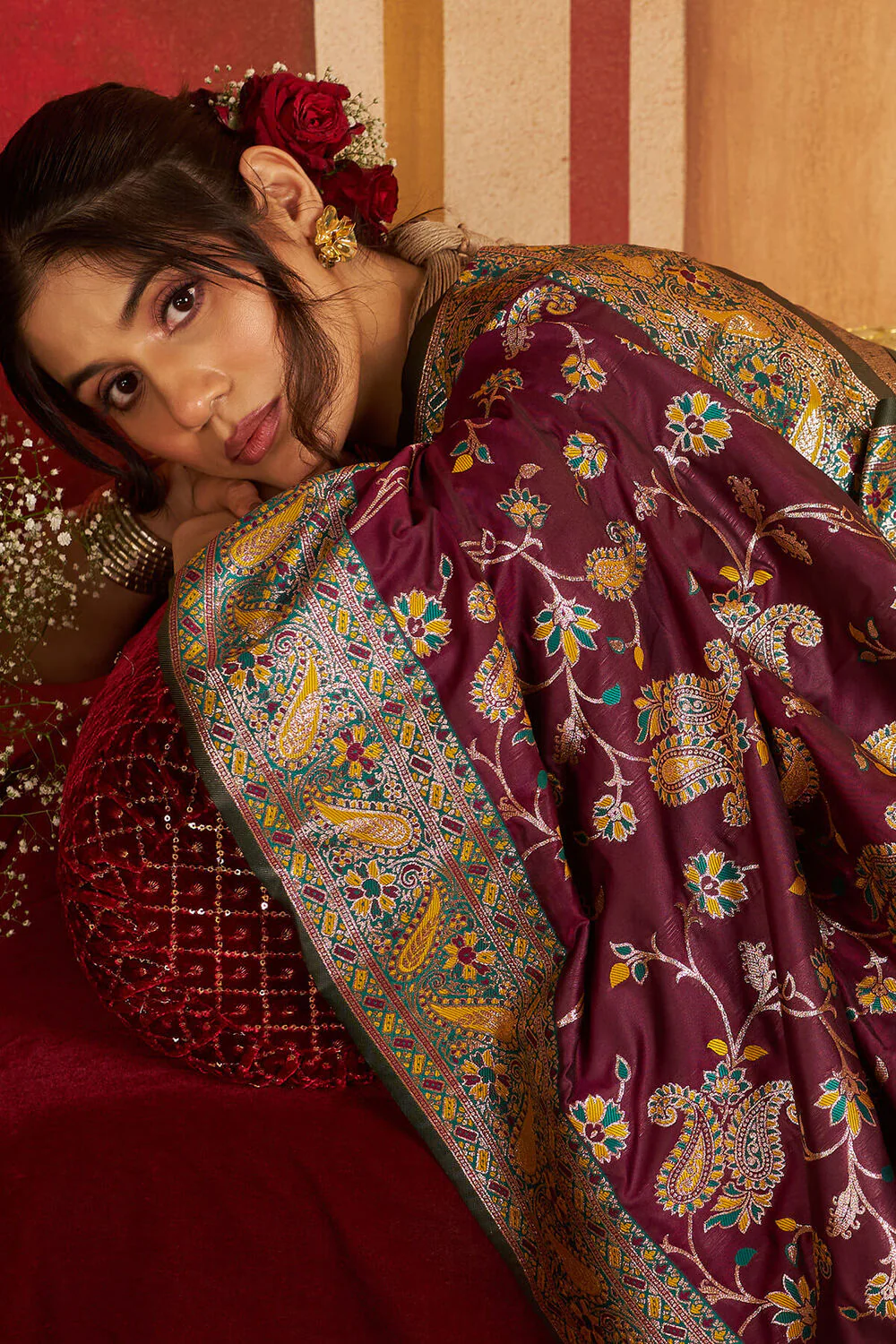 Glowing Purple Pure Zari Weaving Banarasi Silk Saree With Designer Blouse Piece - Image 7