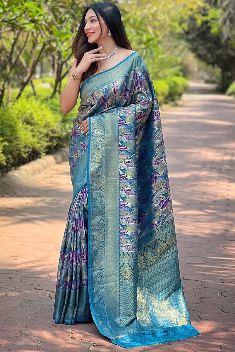 Gorgeous Firozi Kanjivaram Silk Saree With Stylish Blouse Piece - Image 3