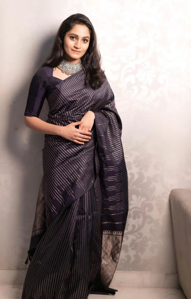 Gossamer Black Soft Silk Saree With Transcendent Blouse Piece - Image 3