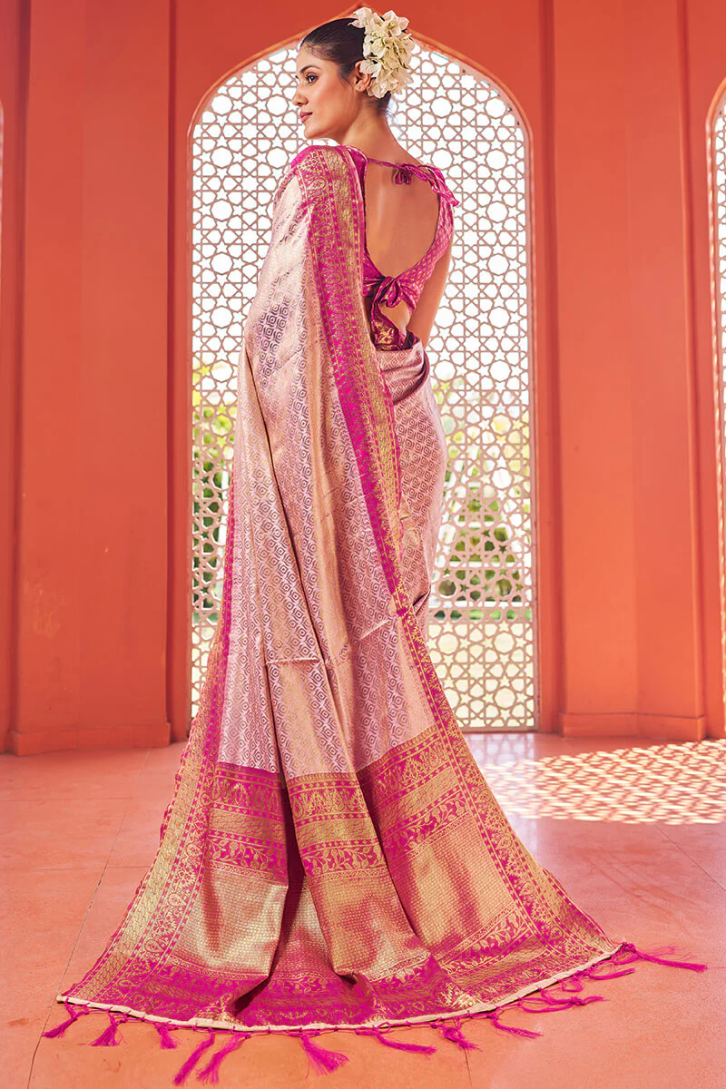Gratifying Baby Pink Kanjivaram Silk Saree With Precious Blouse Piece - Image 5