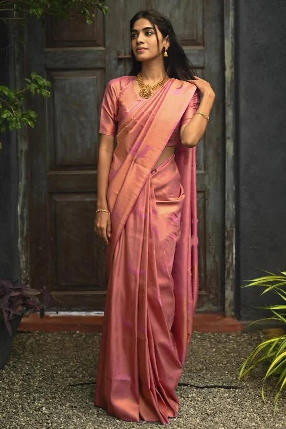 Gratifying Pink Soft Silk Saree With Fragrant Blouse Piece - Image 3