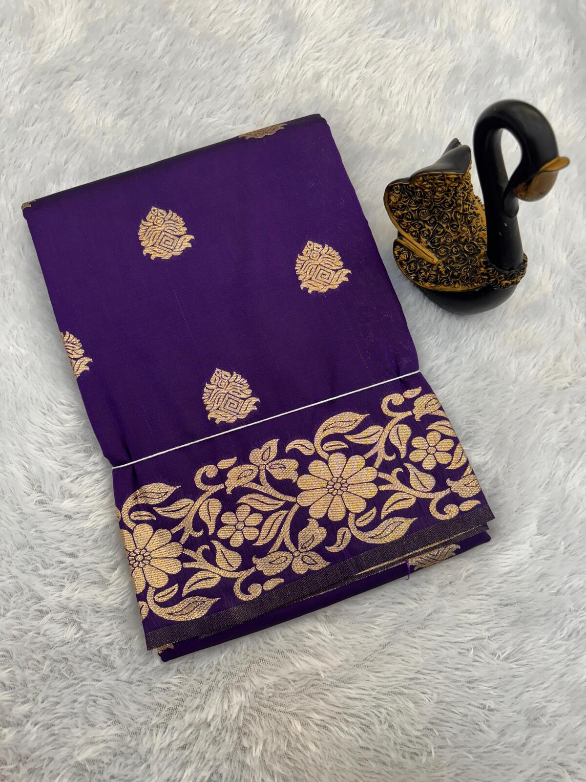 Gratifying Purple Soft Banarasi Silk Saree With Traditional Blouse Piece - Image 2