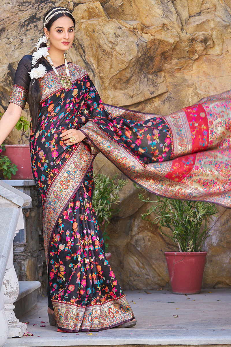 Groovy Black Pashmina saree With Scrumptious Blouse Piece - Image 4