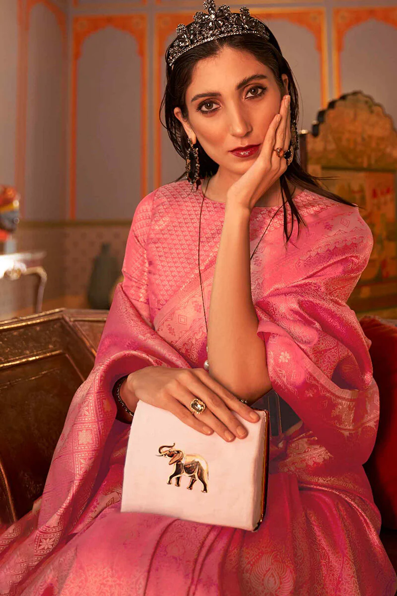 Groovy Pink Kanjivaram Silk Saree With Entrancing Blouse Piece - Image 2