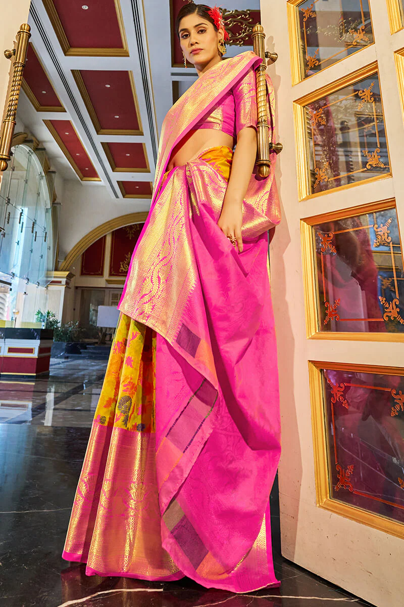 Groovy Yellow Soft Banarasi Silk Saree With Entrancing Blouse Piece - Image 5