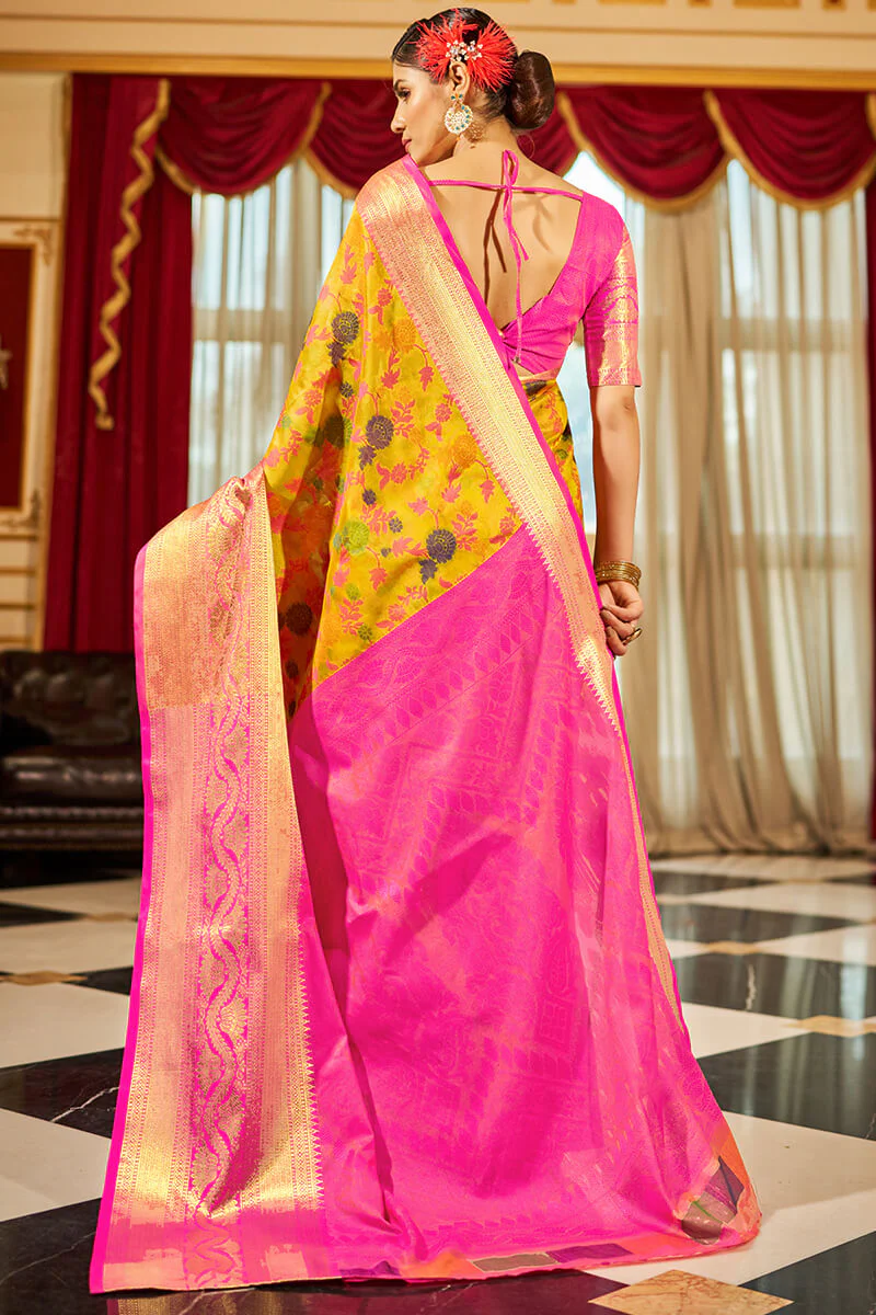Groovy Yellow Soft Banarasi Silk Saree With Entrancing Blouse Piece - Image 6