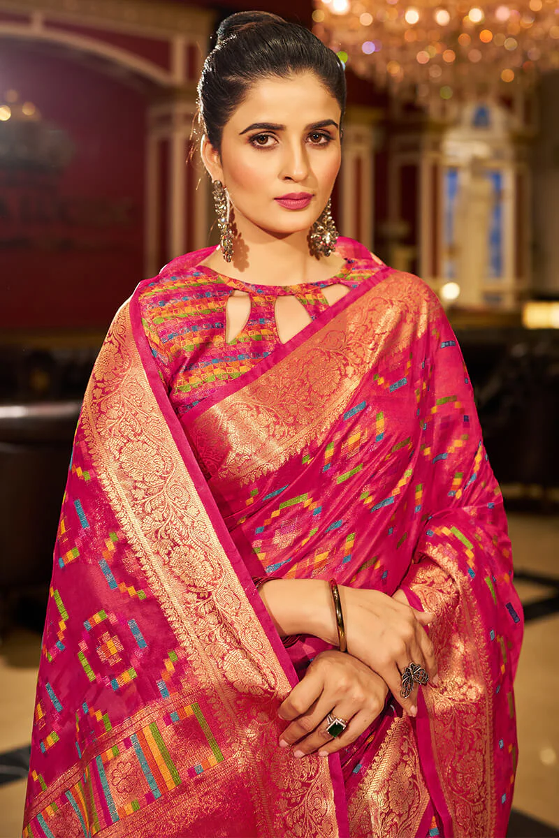 Hypnotic Dark Pink Organza Silk Saree With Demesne Blouse Piece - Image 4