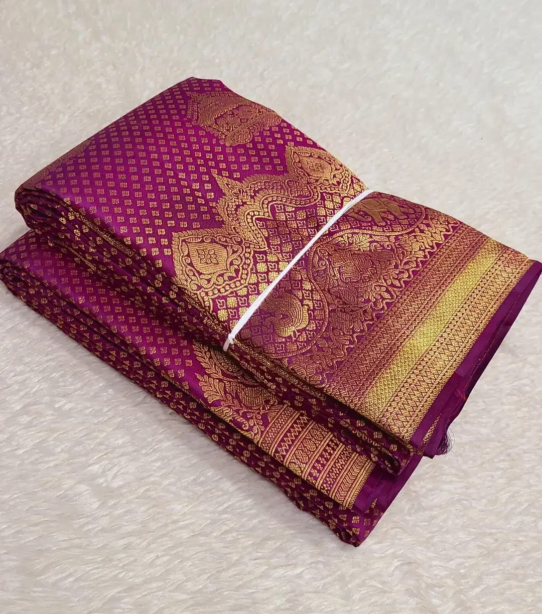 Hypnotic Dark Pink Pure Zari Weaving Banarasi Silk Saree With Desiring Blouse Piece - Image 2