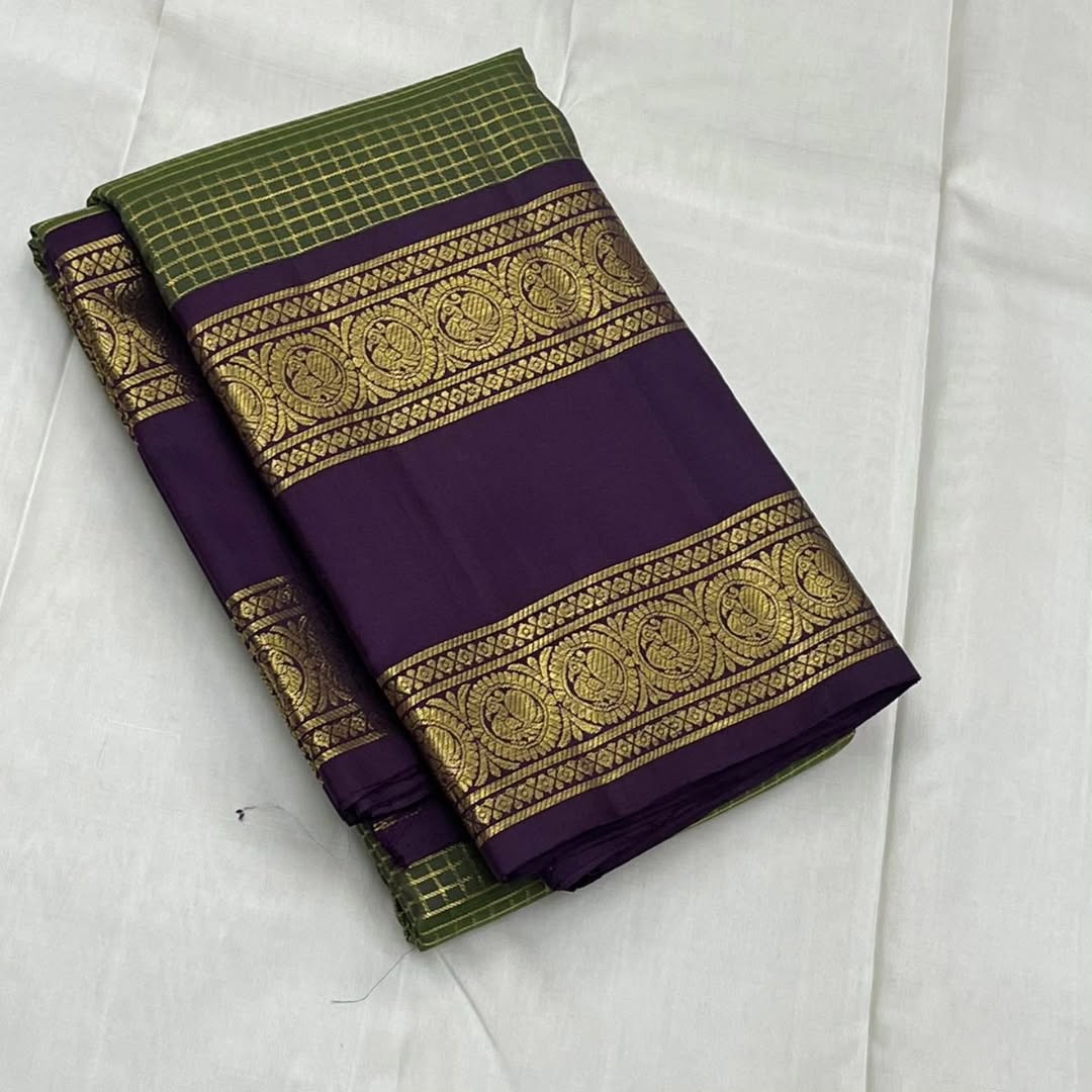 Ideal Green Soft Silk Saree With Woebegone Blouse Piece - Image 3