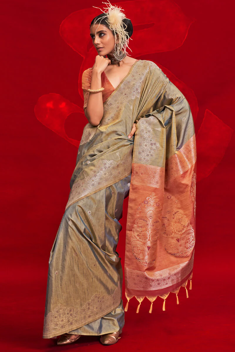 Imaginative Grey Soft Banarasi Silk Saree With Unequalled Blouse Piece - Image 3
