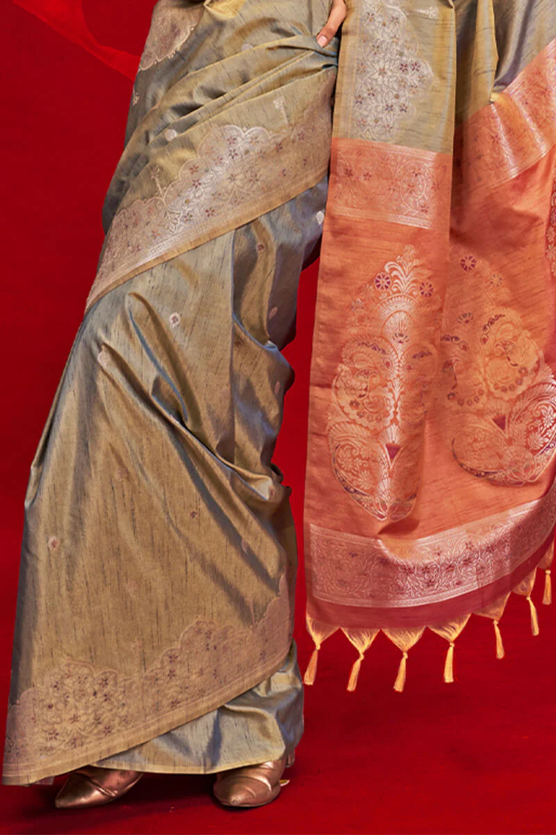 Imaginative Grey Soft Banarasi Silk Saree With Unequalled Blouse Piece - Image 4