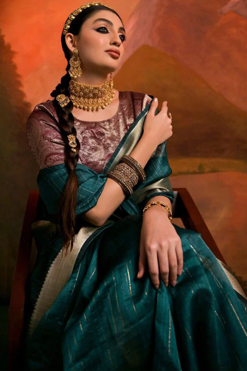 Imaginative Rama Soft Banarasi Silk Saree With Resplendent Blouse Piece - Image 2