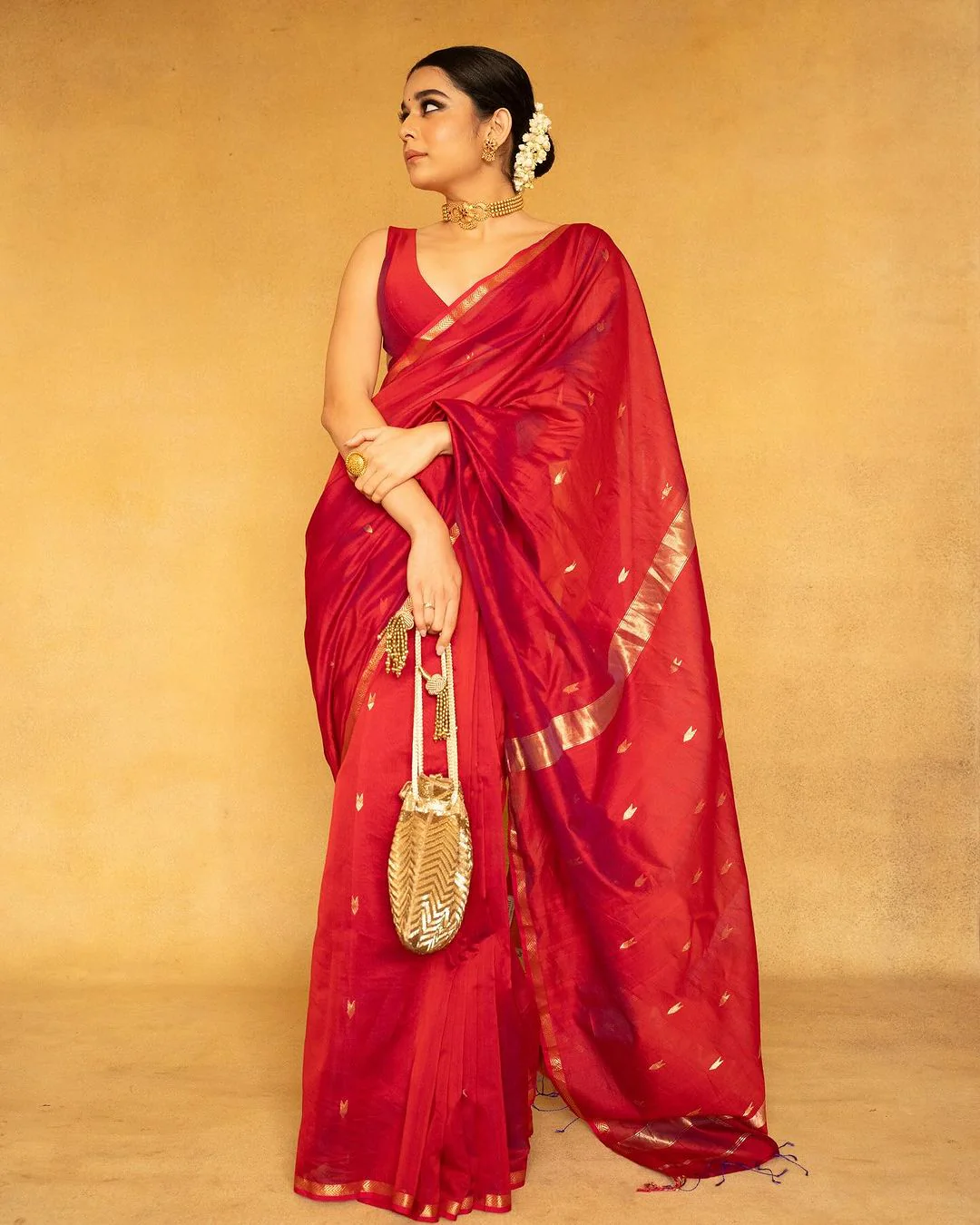 Imaginative Red Cotton Silk Saree With Aplomb Blouse Piece - Image 3