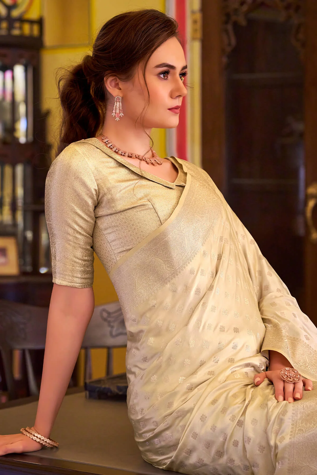 Imbrication Beige Banarasi Satin Silk Saree With Smashing Blouse - Image 4
