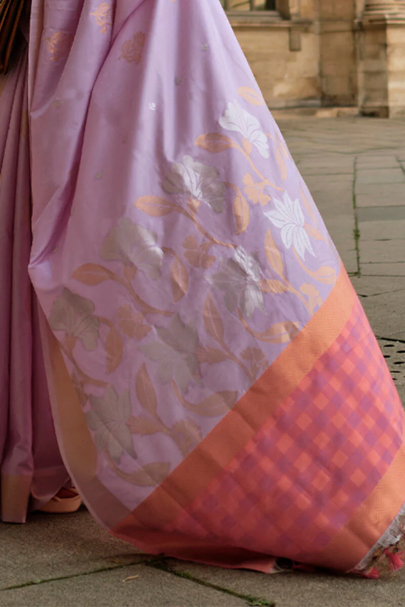 Imbrication Lavender Soft Banarasi Silk Saree With Effervescent Blouse Piece - Image 3