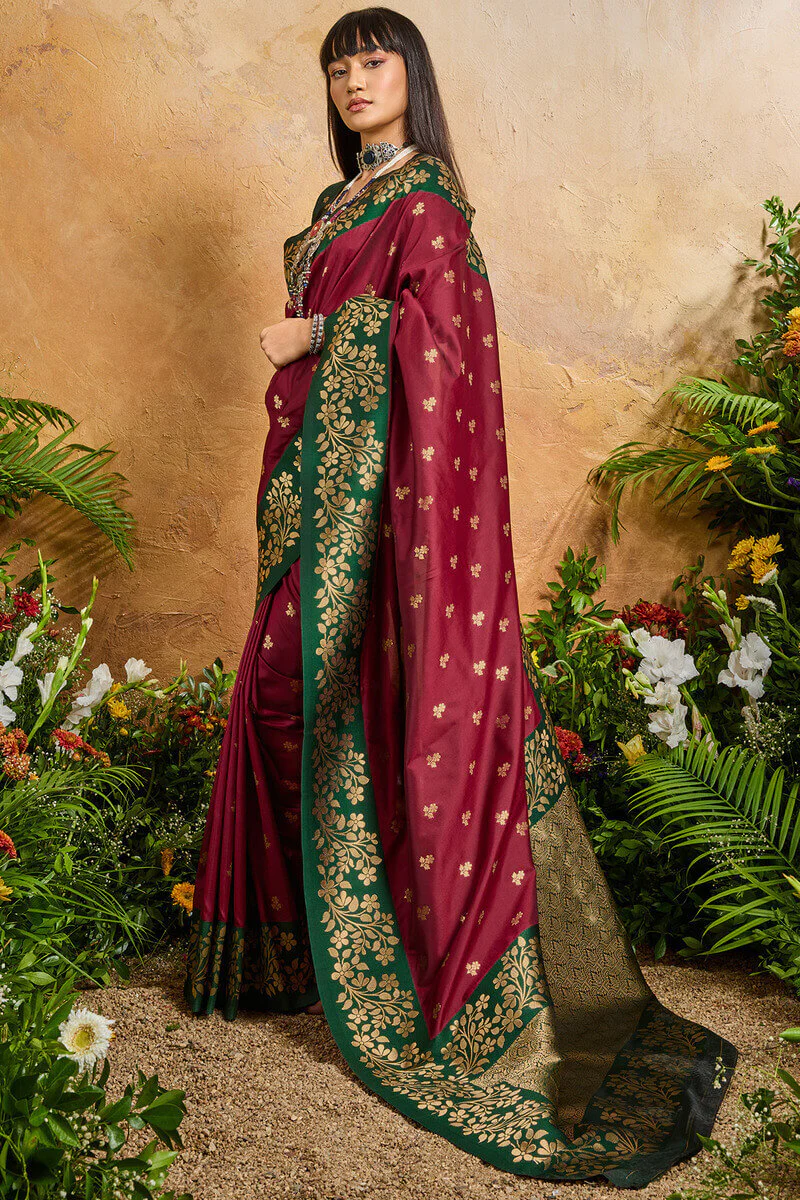 Imbrication Maroon Pure Zari Weaving Banarasi Silk Saree With Bewitching Blouse Piece - Image 3