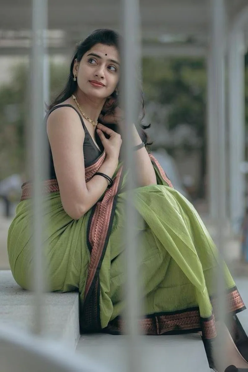 Imbrication Pista Soft Silk Saree With Ravishing Blouse Piece - Image 5