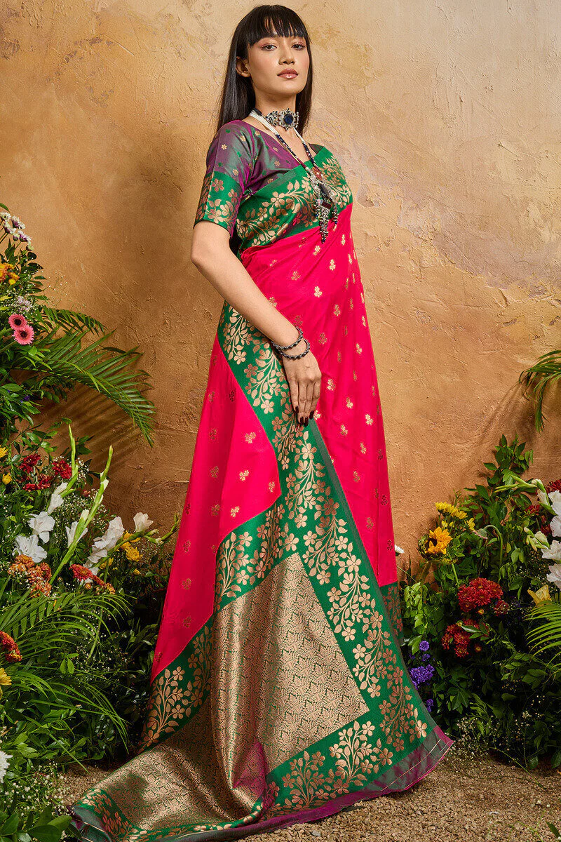 Improbable Dark Pink Pure Zari Weaving Banarasi Silk Saree With Efflorescence Blouse Piece - Image 5