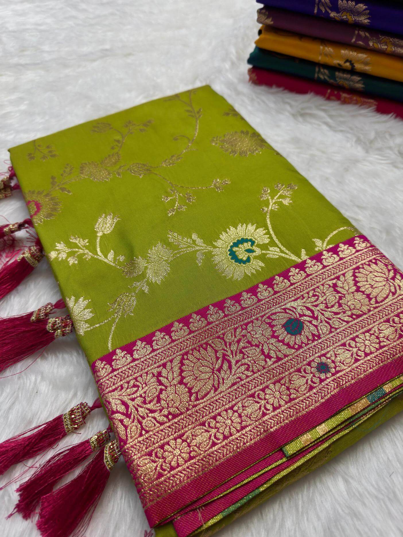 Improbable Mehndi Soft Banarasi Silk Saree With Resplendent Blouse Piece - Image 5