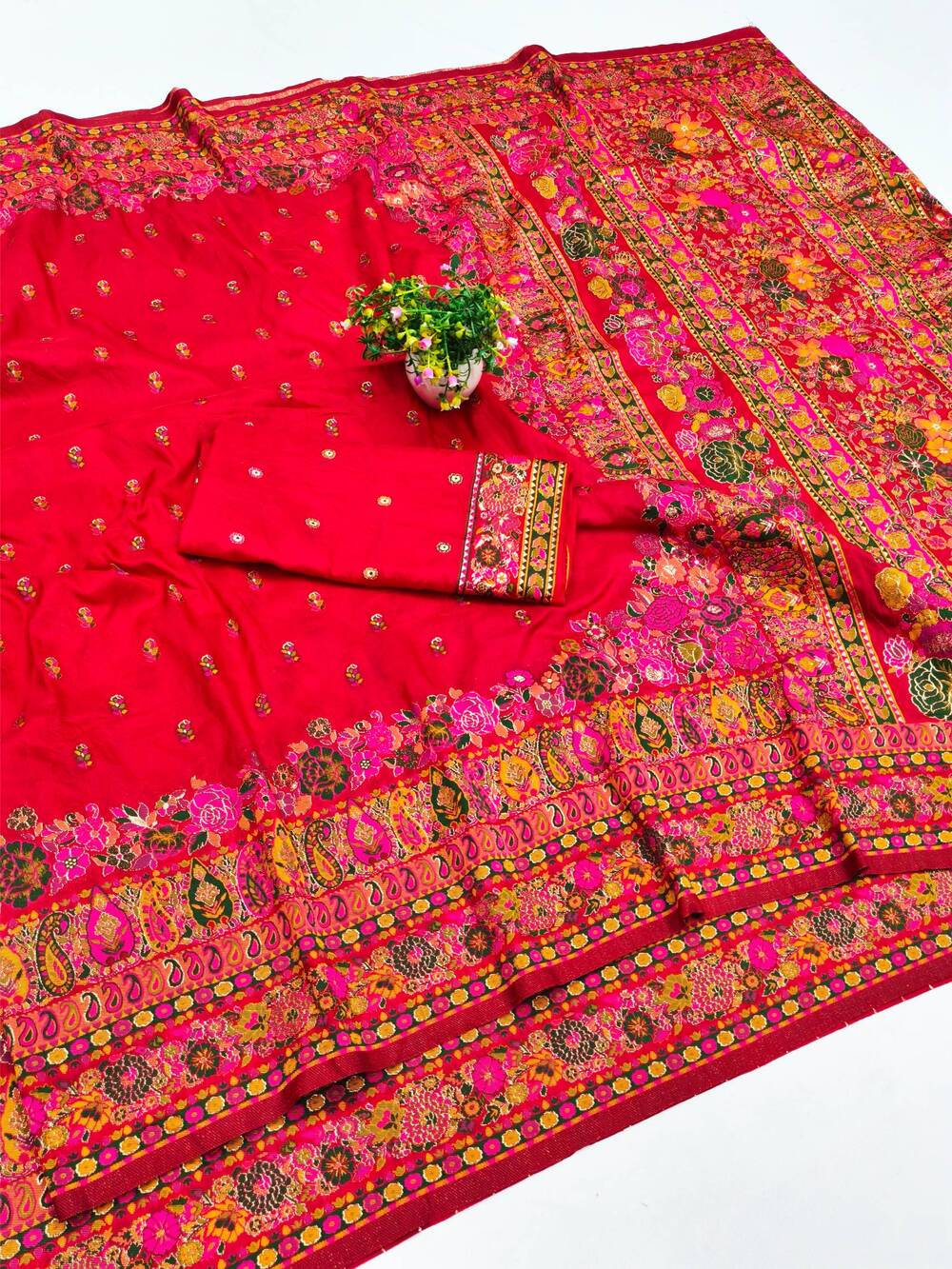 Improbable Red Nylon Dola Pashmina Saree With Sonorous Blouse Piece - Image 2