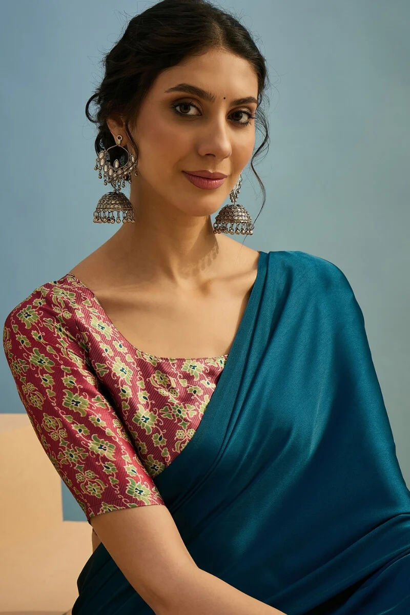 Incomparable Rama Ajrakh Printed Semi Modal Silk Saree With Trendy Blouse Piece - Image 4