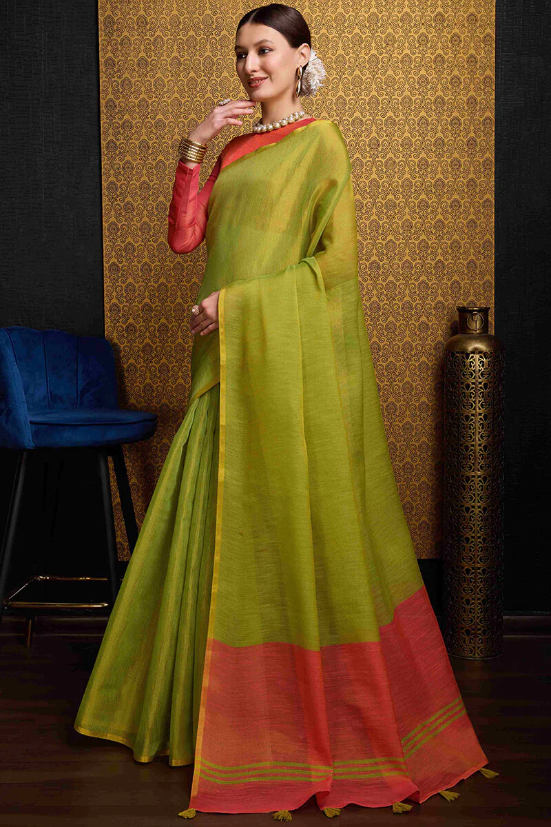 Incredible Green Soft Banarasi Tissue Silk Saree With Inspiring Blouse Piece - Image 5