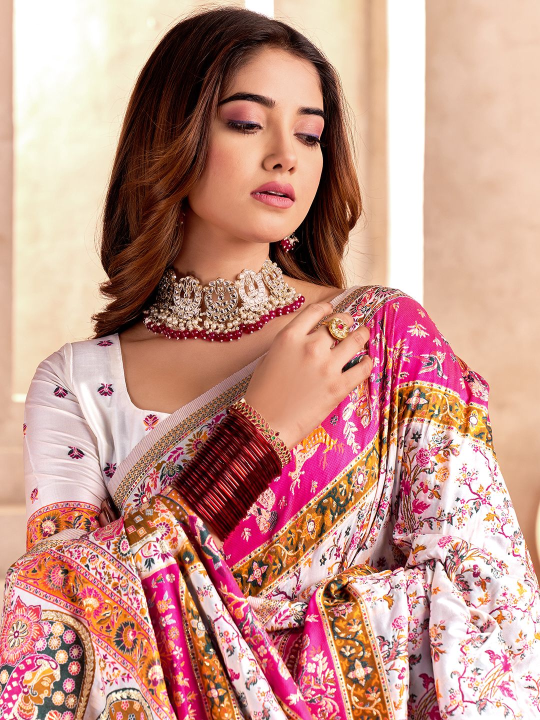 Incredible Off White Nylon Dola Pashmina Saree With Classic Blouse Piece - Image 5