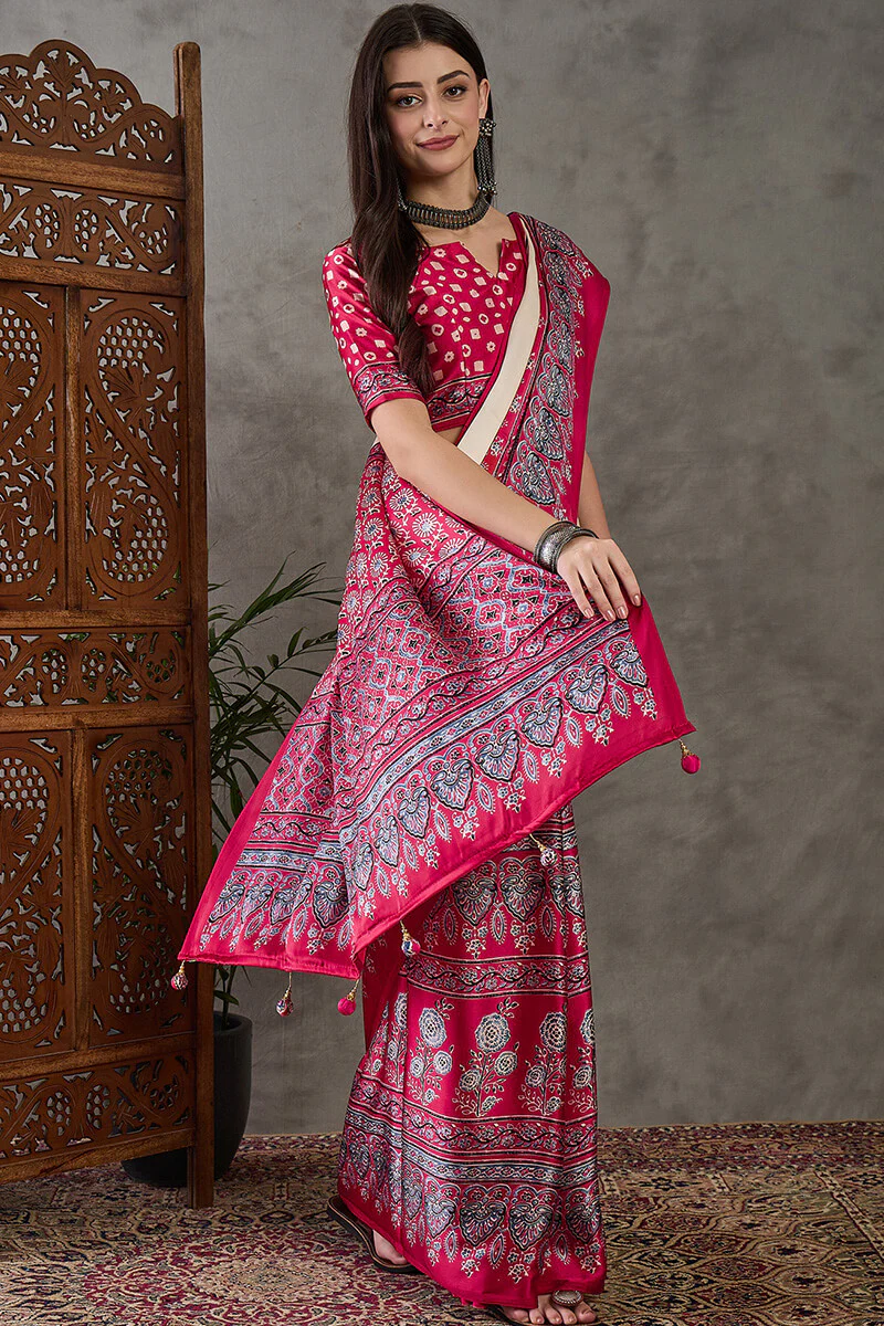 Inimitable Off White Ajrakh Printed Semi Modal Silk Saree With Assemblage Blouse Piece - Image 6