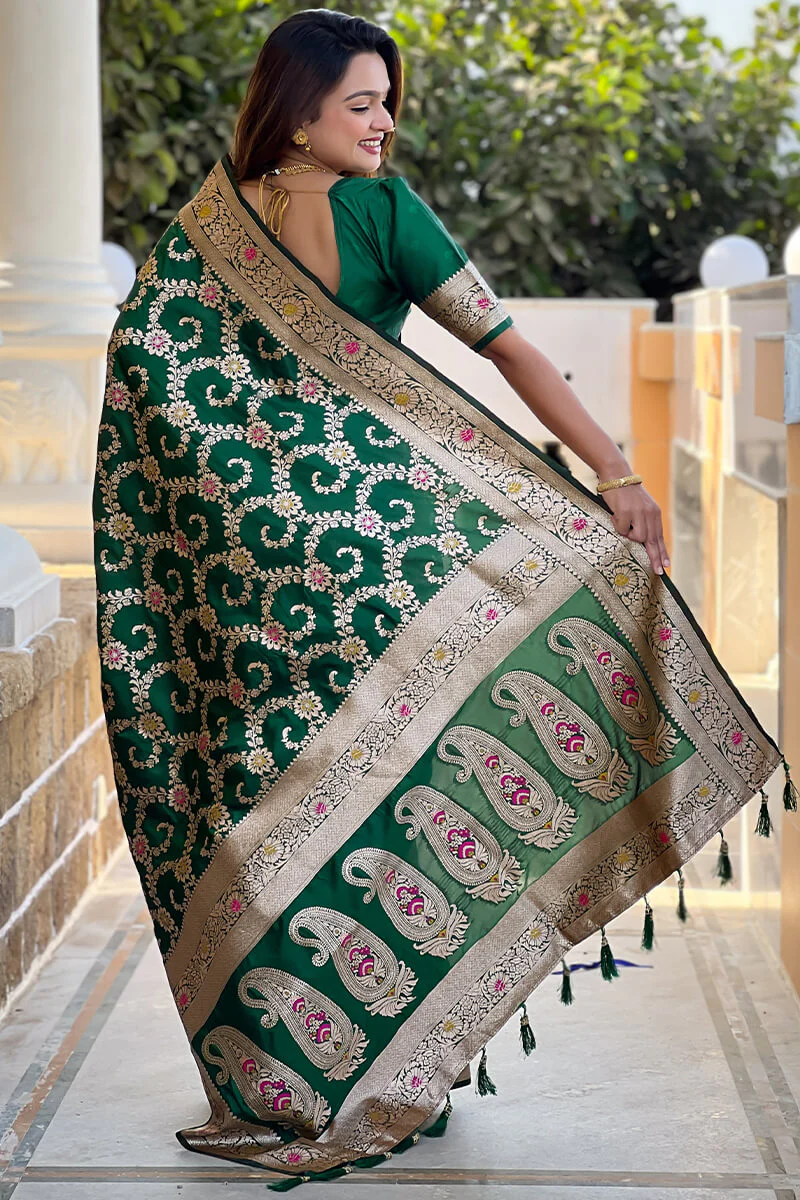Innovative Dark Green Soft Banarasi Silk Saree With Lovely Blouse Piece - Image 7