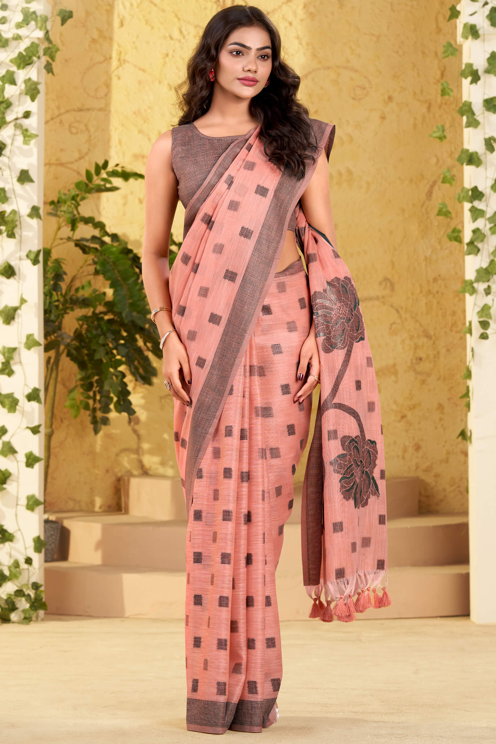 Innovative Peach Cotton Silk Saree With Charismatic Blouse Piece - Image 3