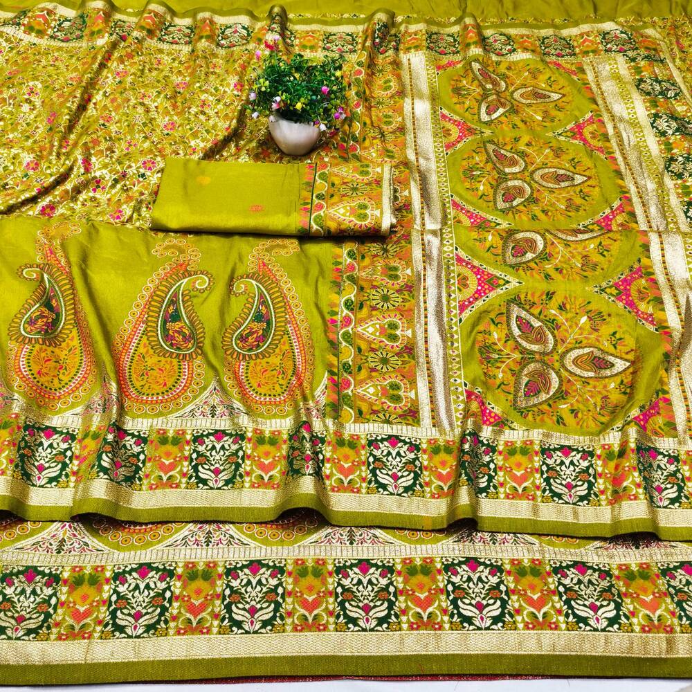 Inspiring Mehndi Nylon Dola Pashmina Saree With Dulcet Blouse Piece - Image 4