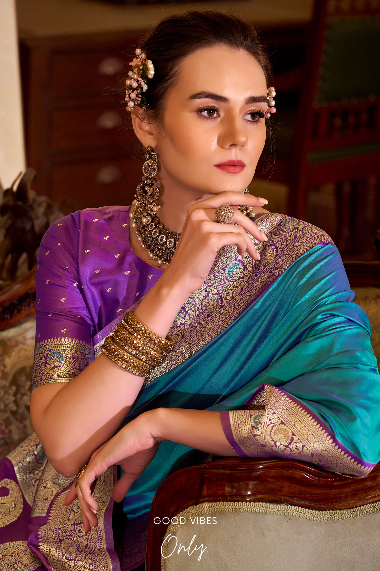 Intricate Firozi Soft Banarasi Silk Saree With Fairytale Blouse Piece - Image 4