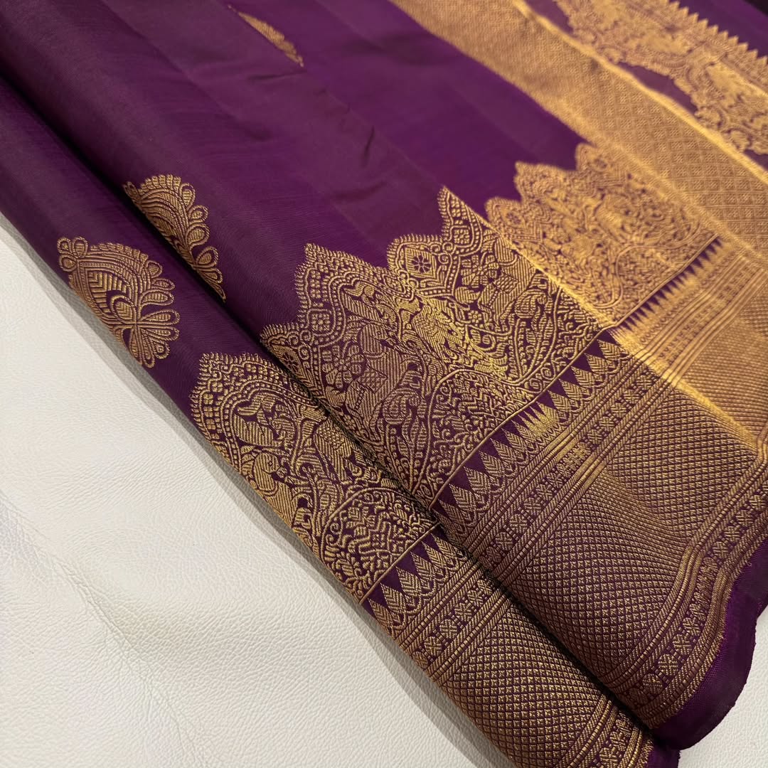 Intricate Purple Soft Banarasi Silk Saree With Seraphic Blouse Piece - Image 4