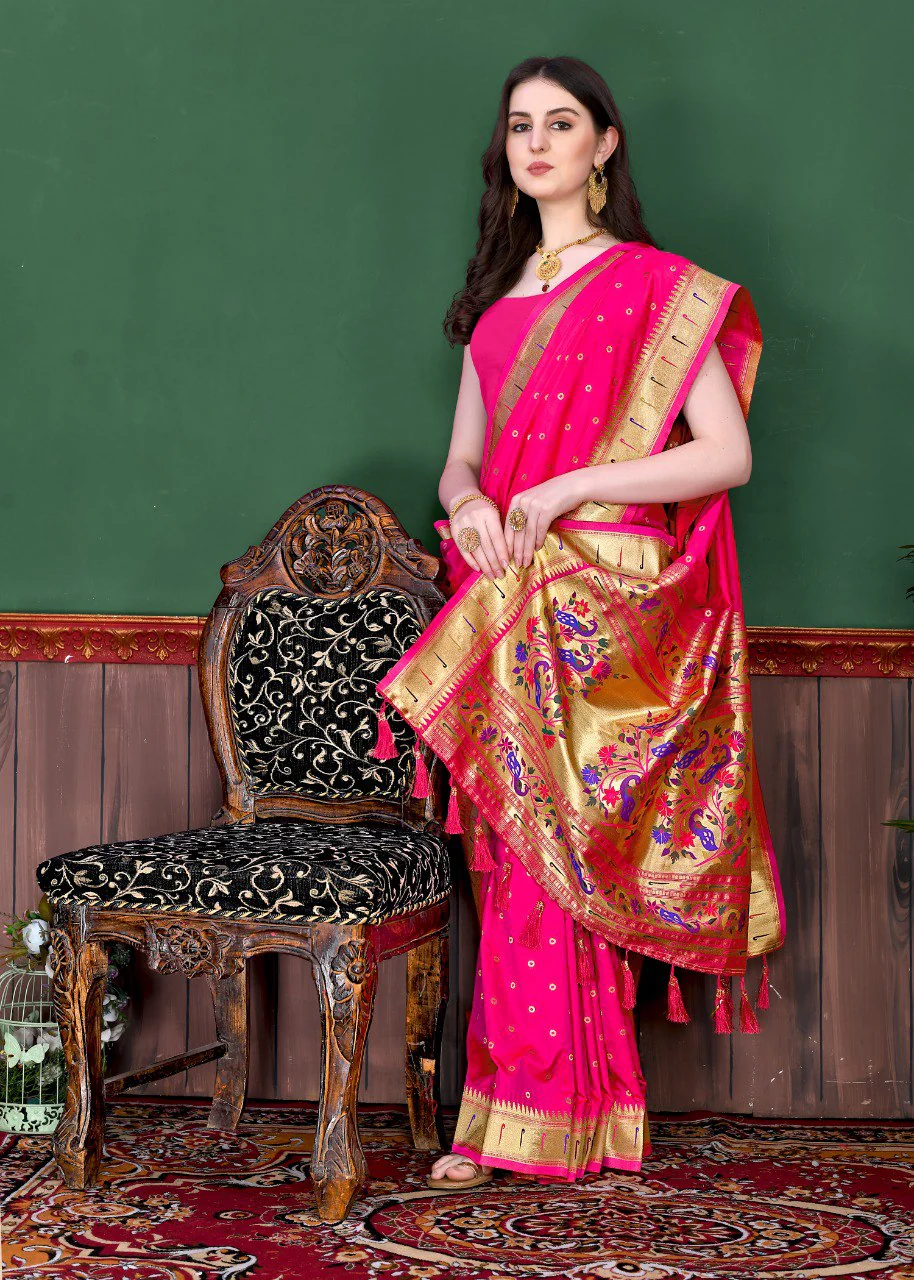 Invaluable Dark Pink Paithani Silk Saree With Ethnic Blouse Piece - Image 3